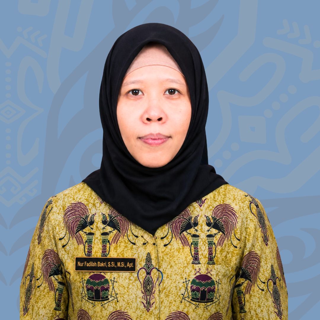 apt. Nur Fadilah Bakri, S.Si., M.Si