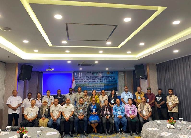 image Webinar Nasional dan FGD Para Ahli Rumuskan Langkah Konservasi Ekosistem Danau Sentani